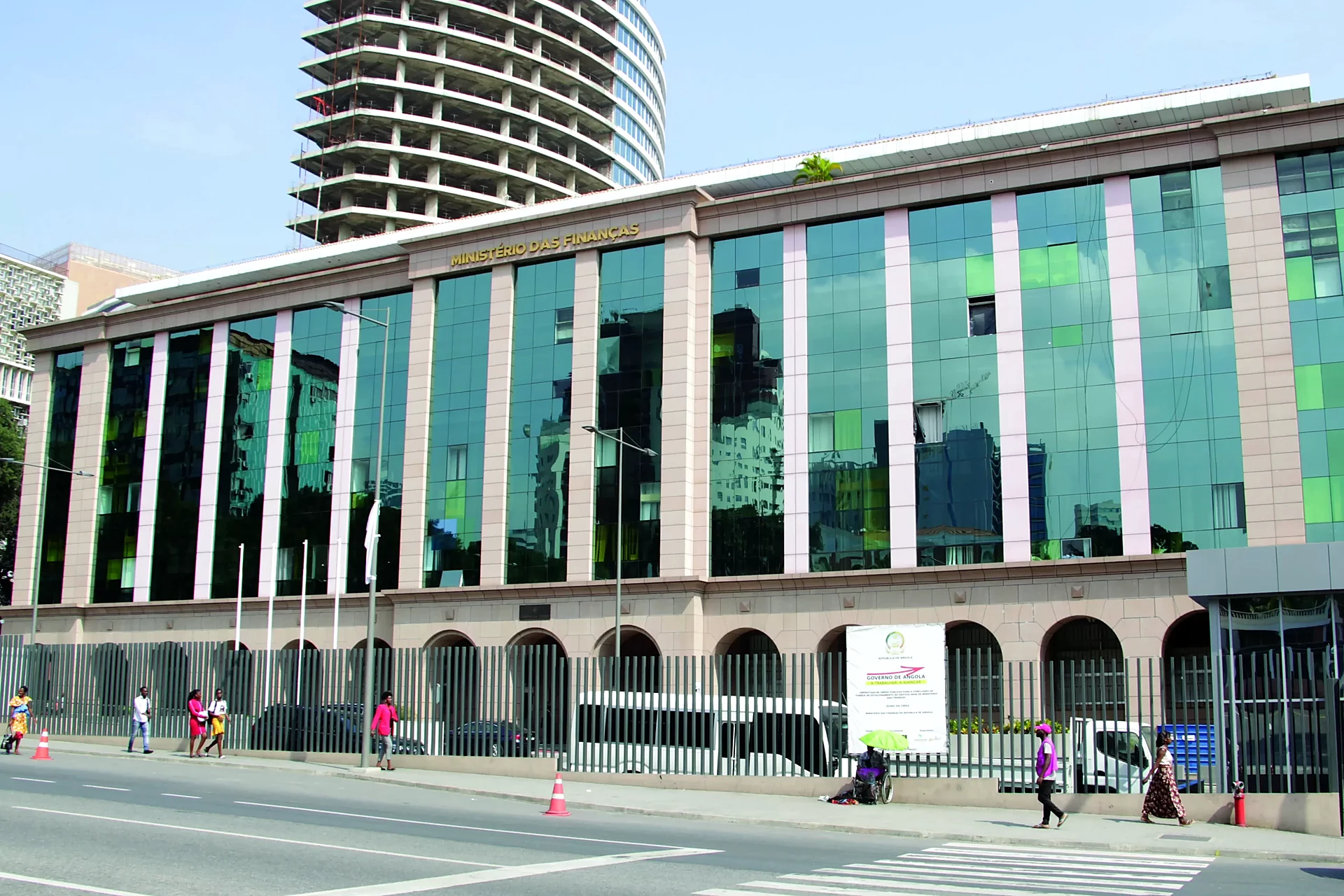 Edifício do Ministério das Finanças em Luanda